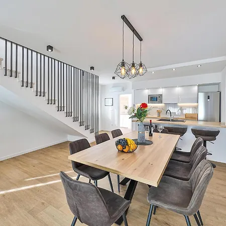 펜션 Cozy In Kastel Stari Kaštela